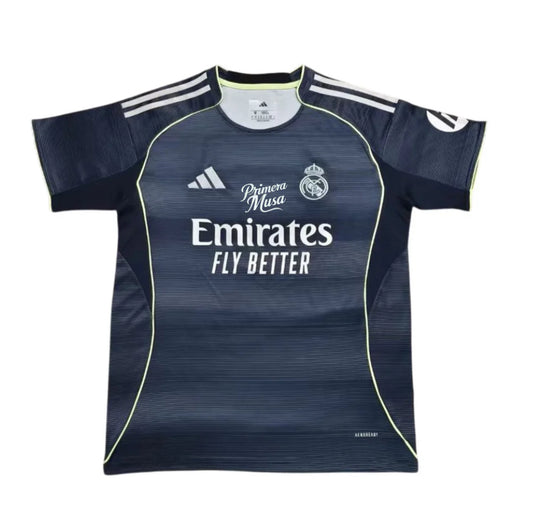 Camiseta Real Madrid x Omar Courtz