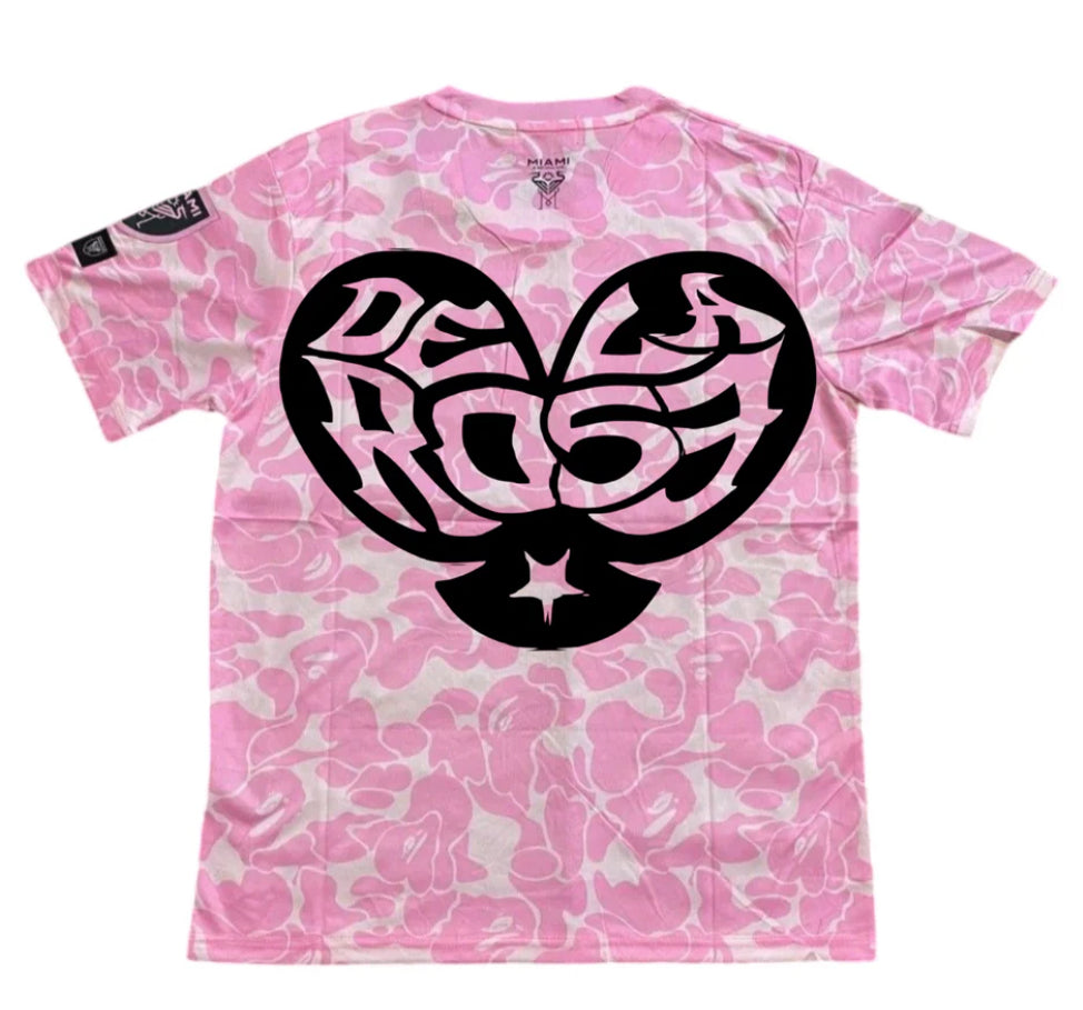 Camiseta Inter de Miami x De La Rose x BAPE