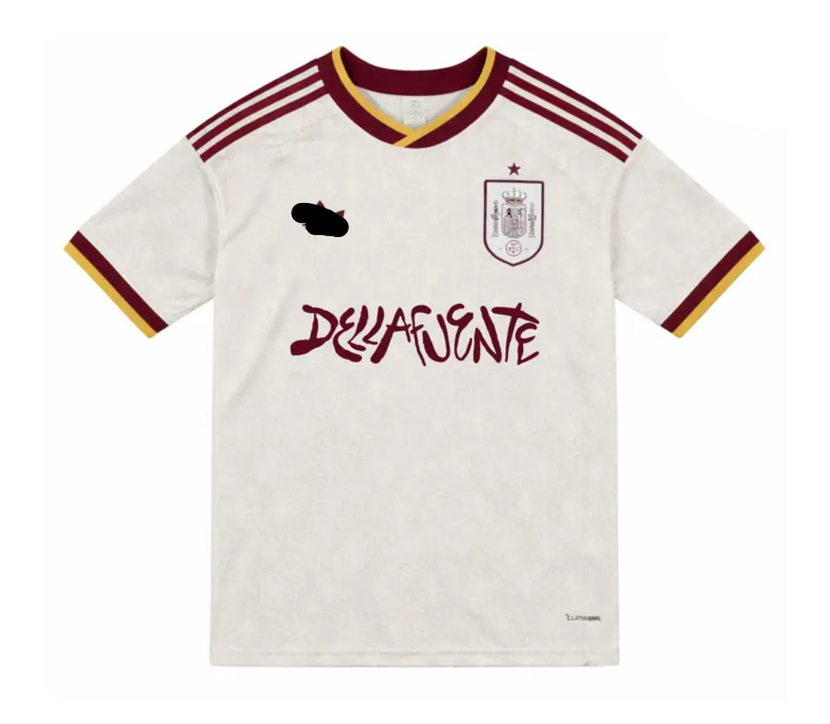 Camiseta España x Dellafuente