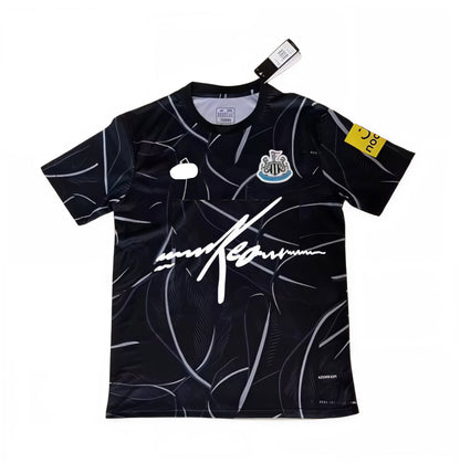 Camiseta New Castle x Kidd Keo