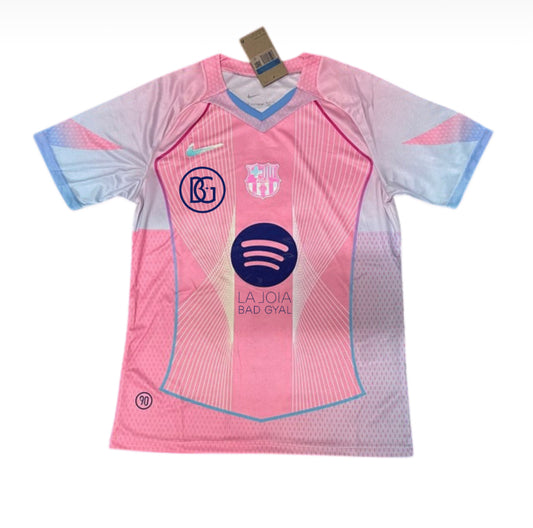 Camiseta Barcelona x Bad Gyal 4