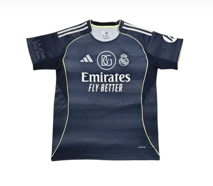 Camiseta Real Madrid x Bad Gyal
