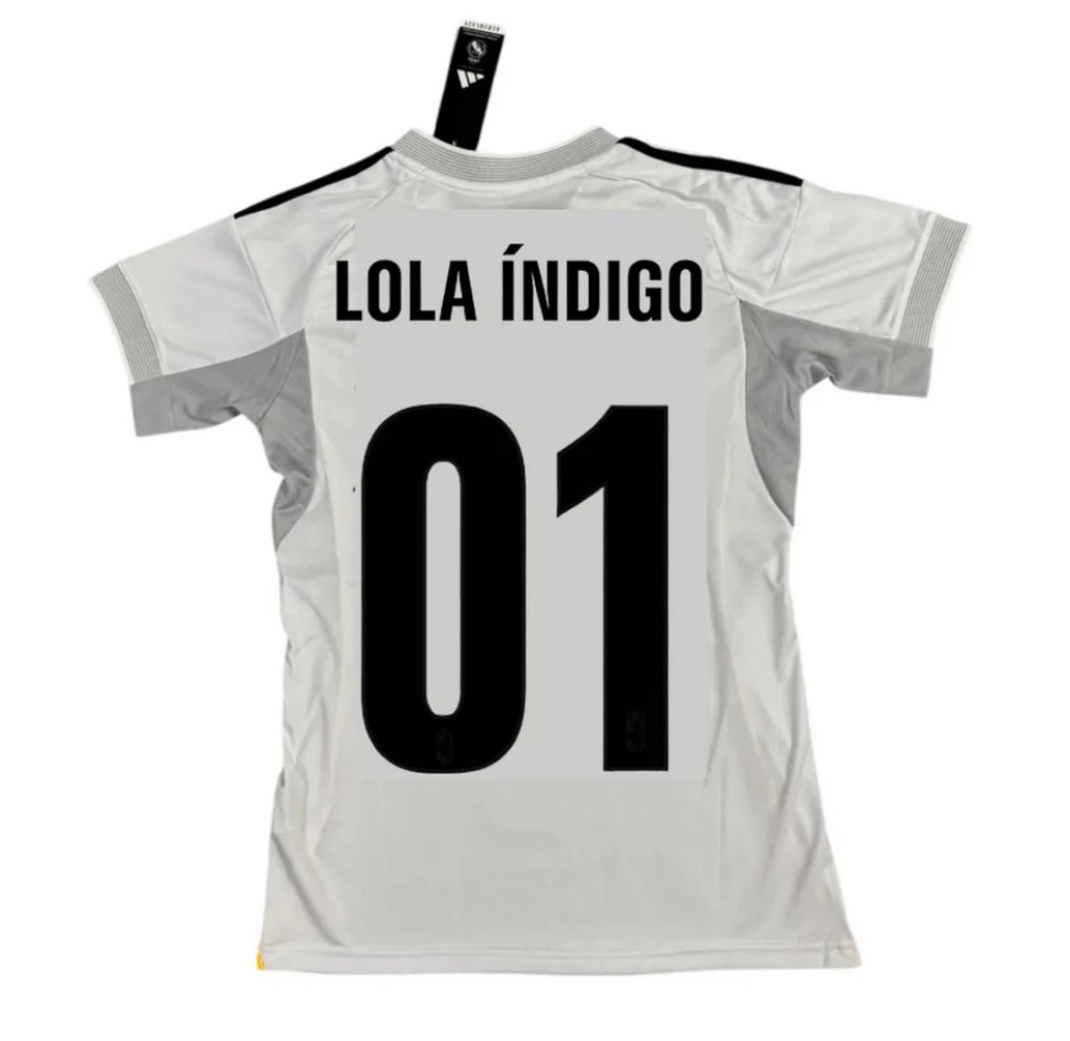 Camiseta Real Madrid x Lola Indigo